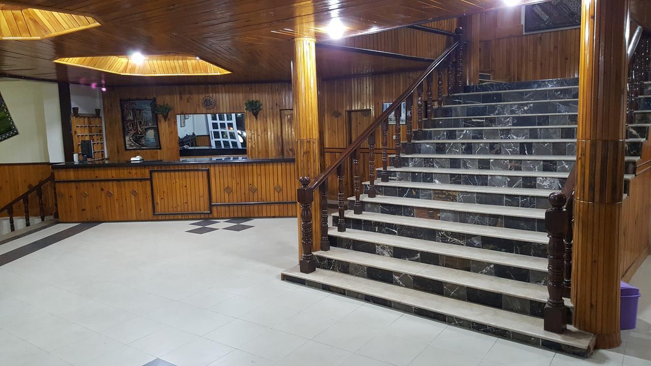 Pine Top Hotels Наран Екстериор снимка